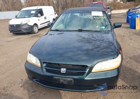 1998 Honda Accord Lx V6 из США, поврежденный, VIN 1HGCG164XWA008569